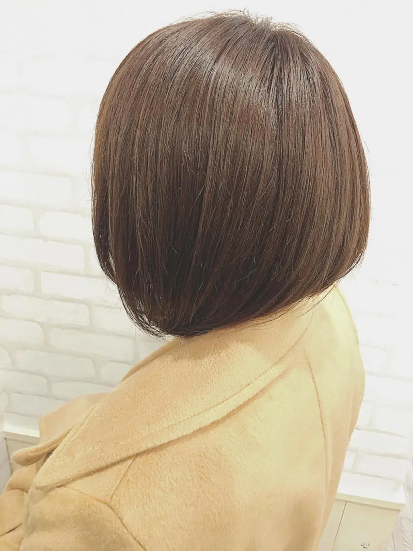 ショート カラー アディクシーカラー イルミナカラー 日高 香織のヘアスタイル