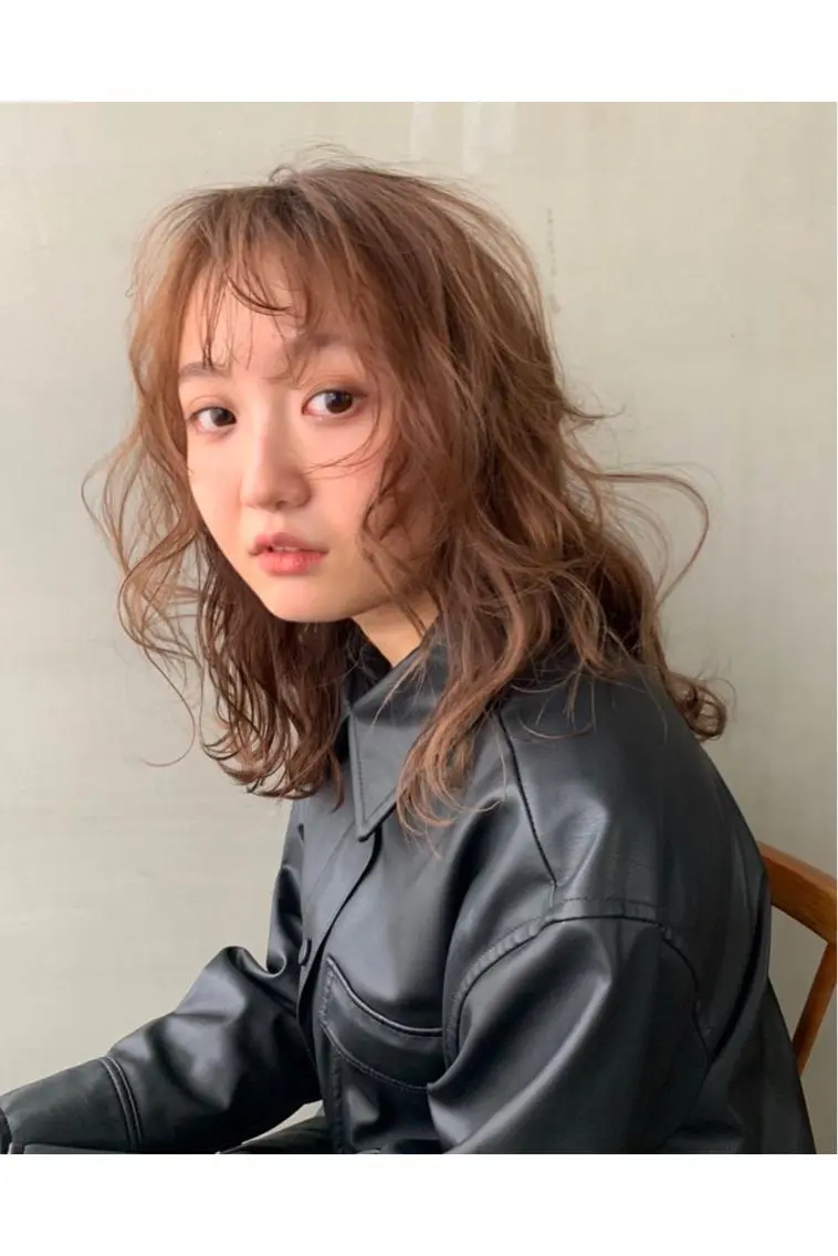 ロング カラー パーマ ヘアアレンジ メンズ キッズ ネイル マツエク・マツパ 顔まわりレイヤー レイヤーカット ロング ロングネイル ウルフレイヤーカット /チヒロのヘアスタイル