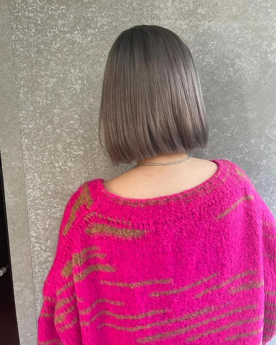 ショート ヘアカラー 韓国式パーマ🔥 ブリーチ🔥TOMOのヘアスタイル