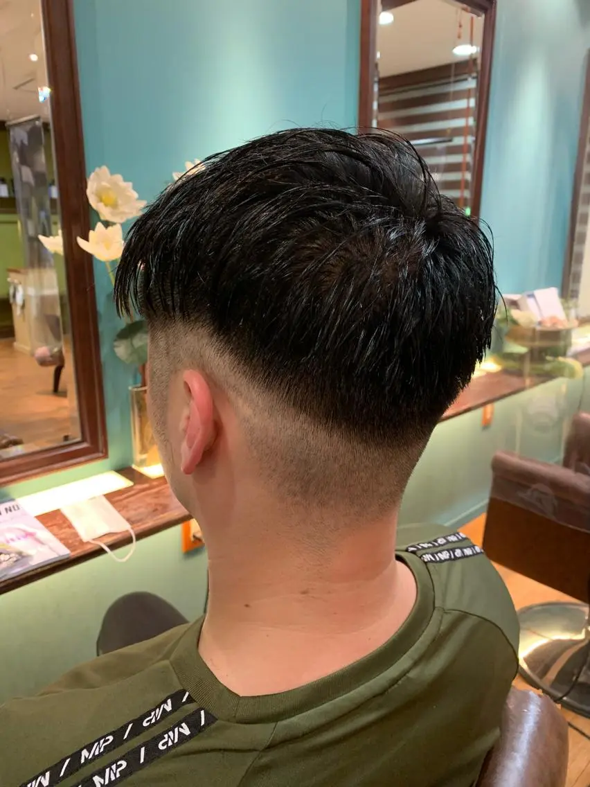 ショート メンズ フェードカット カット特化美容師 齋藤桐のヘアスタイル