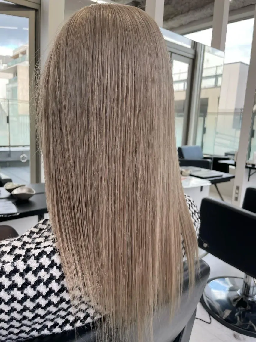 ミディアム カラー ヘアカラー トリートメント 髪質改善/艶髪No1 L.I.G代表　吉川のヘアスタイル