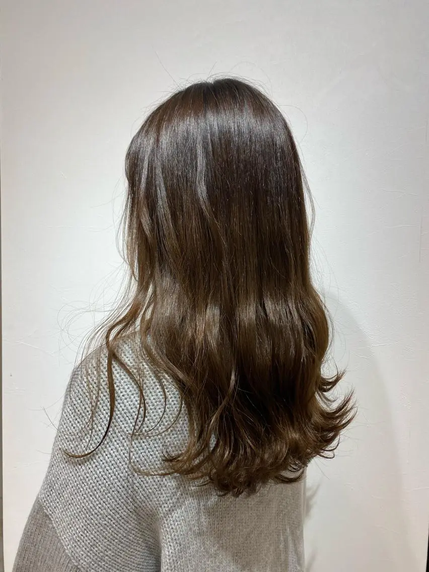 セミロング カラー 酸性ストレート/ブリ ーチなしWカラー河本のヘアスタイル