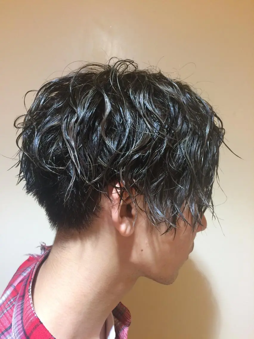 カラー パーマ メンズ メンズパーマ 黒髪 メンズパーマの巨匠 鈴木純のヘアスタイル