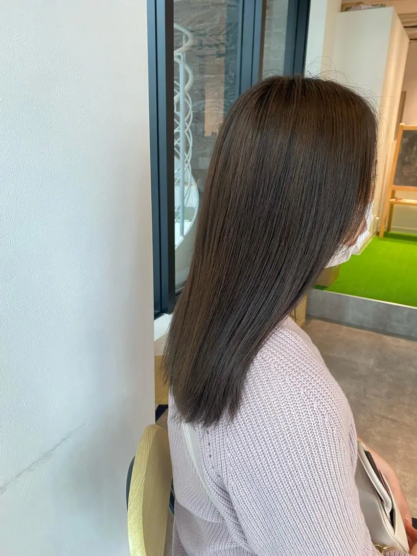 セミロング カラー グレージュ モカグレージュ オスズ 🎀´-のヘアスタイル