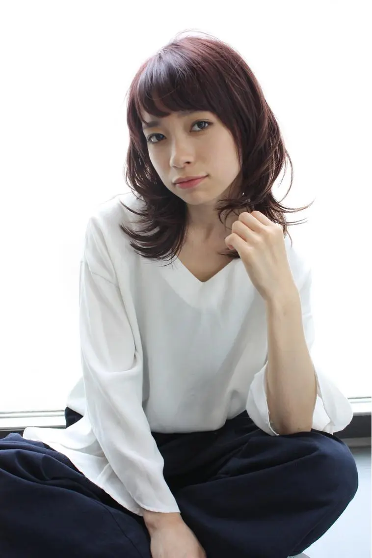 ミディアム カラー イルミナカラー くせ毛 髪質改善 縮毛矯正 トリートメント tuuli トゥーリのヘアスタイル