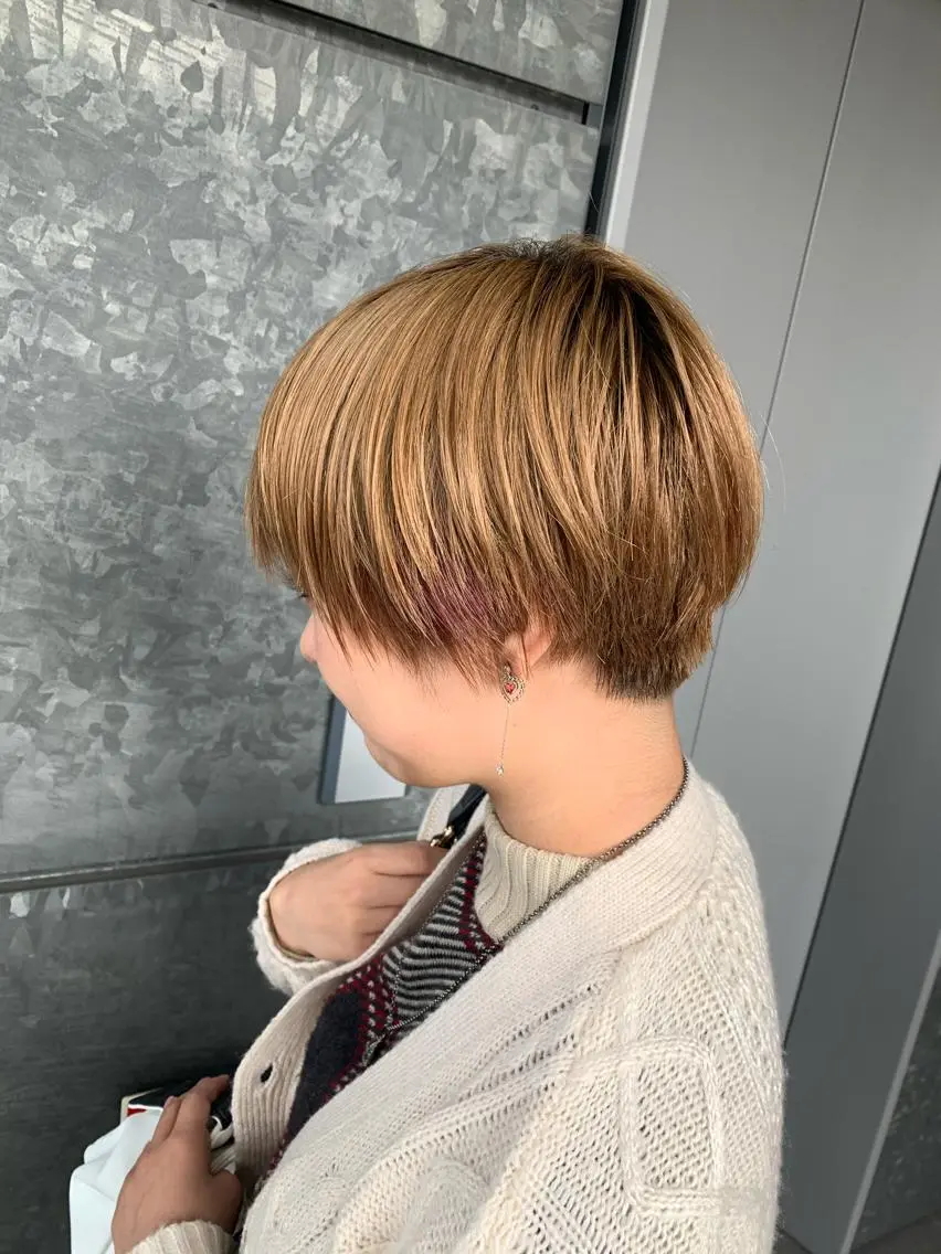 ショート カラー アッシュ ハイトーンカラー ショートヘア 髪質改善/白髪ぼかし KENTAのヘアスタイル