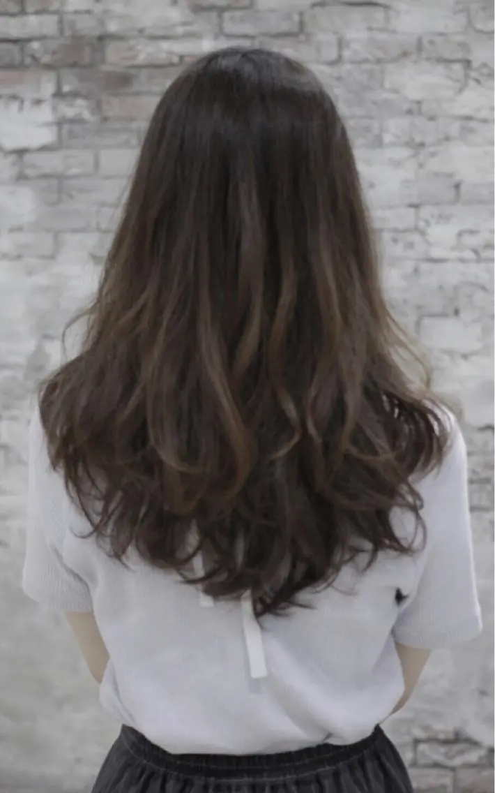 ロング ヘアアレンジ 品田 真里のヘアスタイル