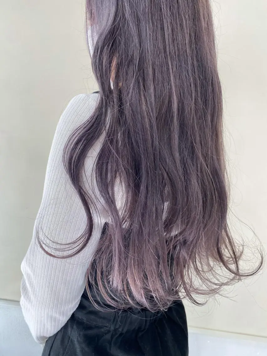 ロング カラー エクステ ハイトーン 💭黒崎ハルカのヘアスタイル