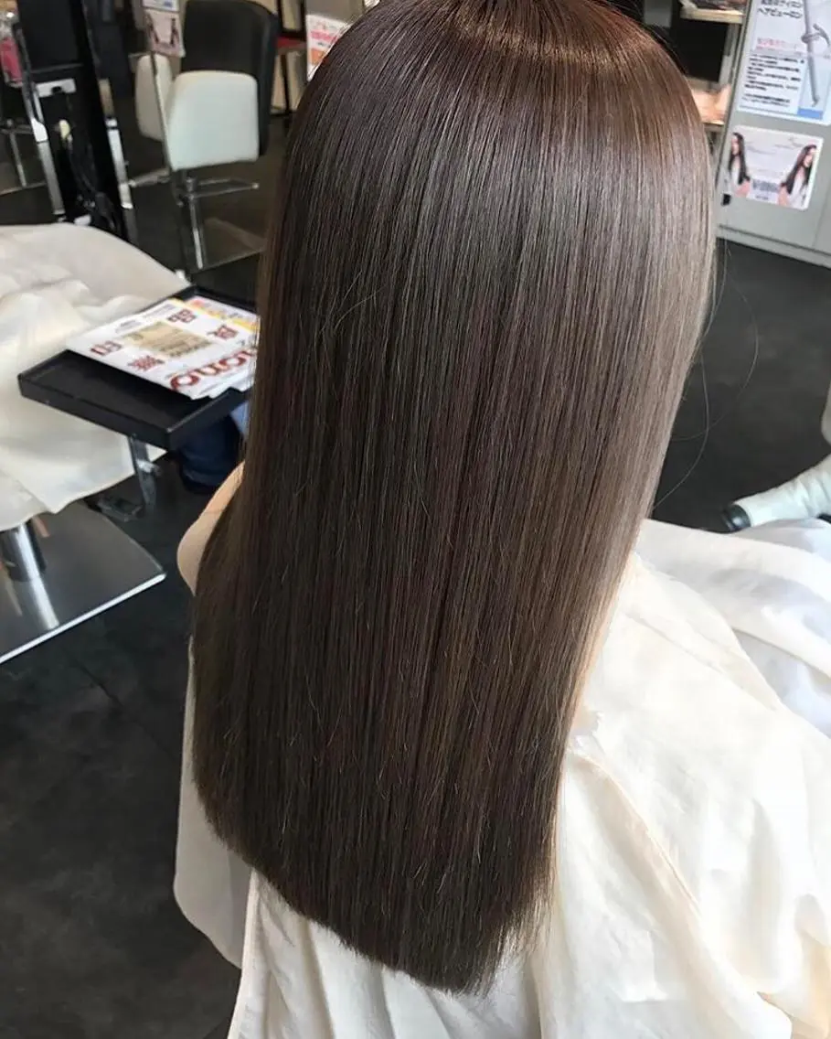 セミロング カラー アッシュ イルミナカラー 外国人風カラー カット ヘアカラー トリートメント 髪質改善カラー韓国風 レイヤーtudaのヘアスタイル