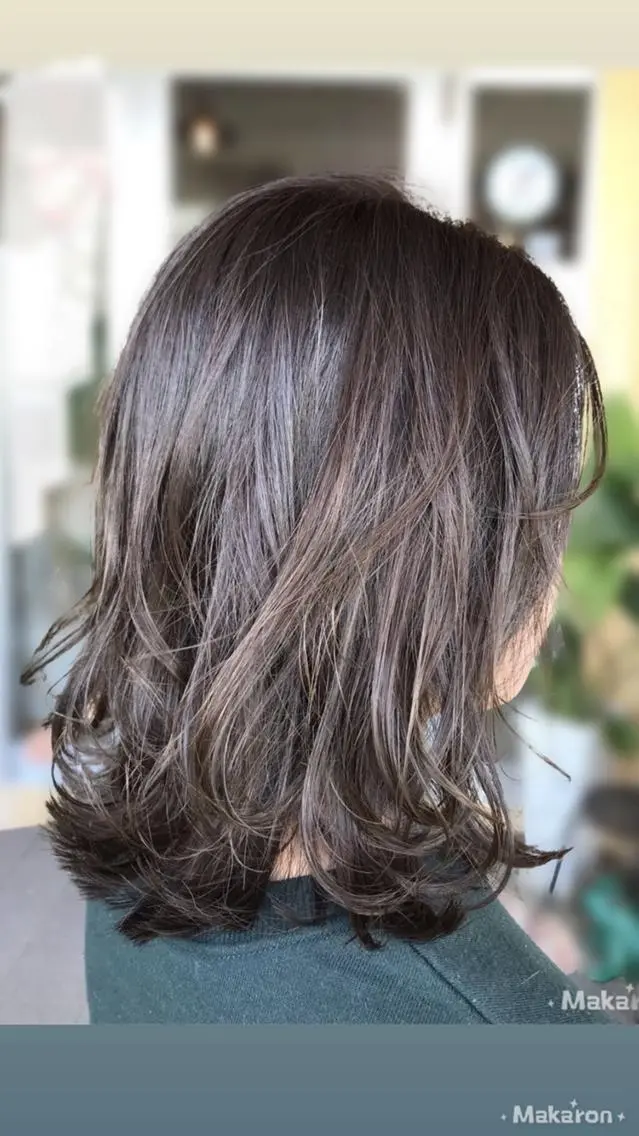 ミディアム カラー レイヤーカット hair works raptureのヘアスタイル