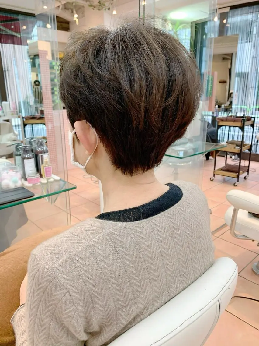 ショート カット ヘアカラー トリートメント 髪質改善 Blumeのヘアスタイル