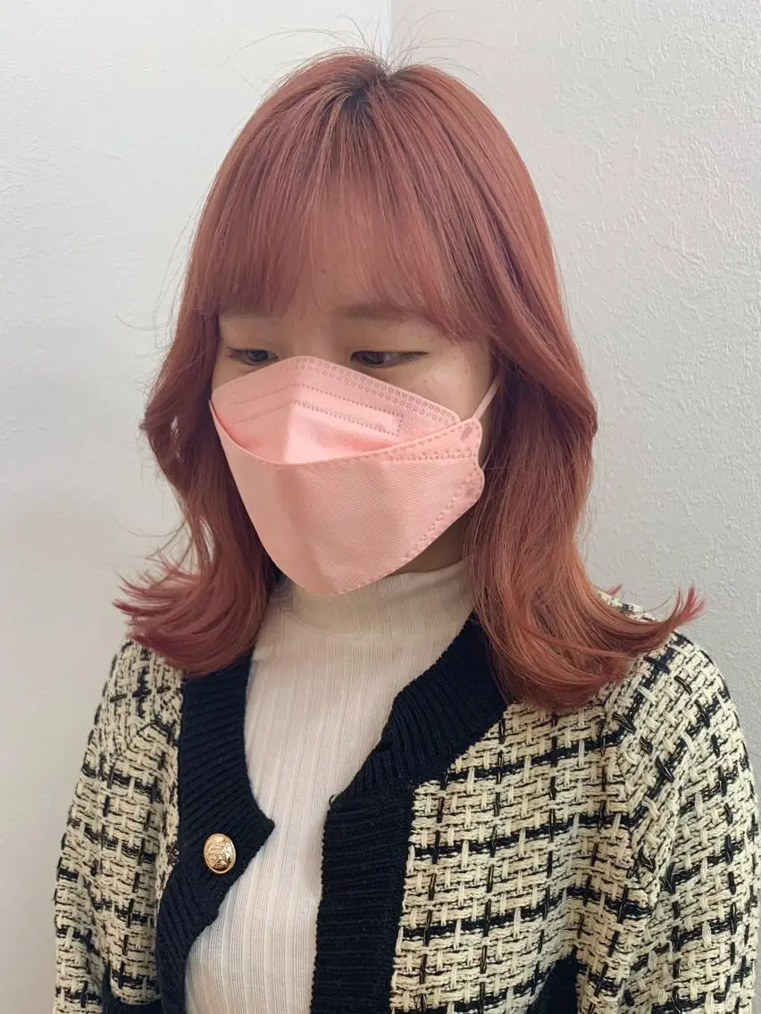 ミディアム カラー オレンジ オレンジピンク ピンクカラー 遠藤沙也加 /レイヤーカットのヘアスタイル