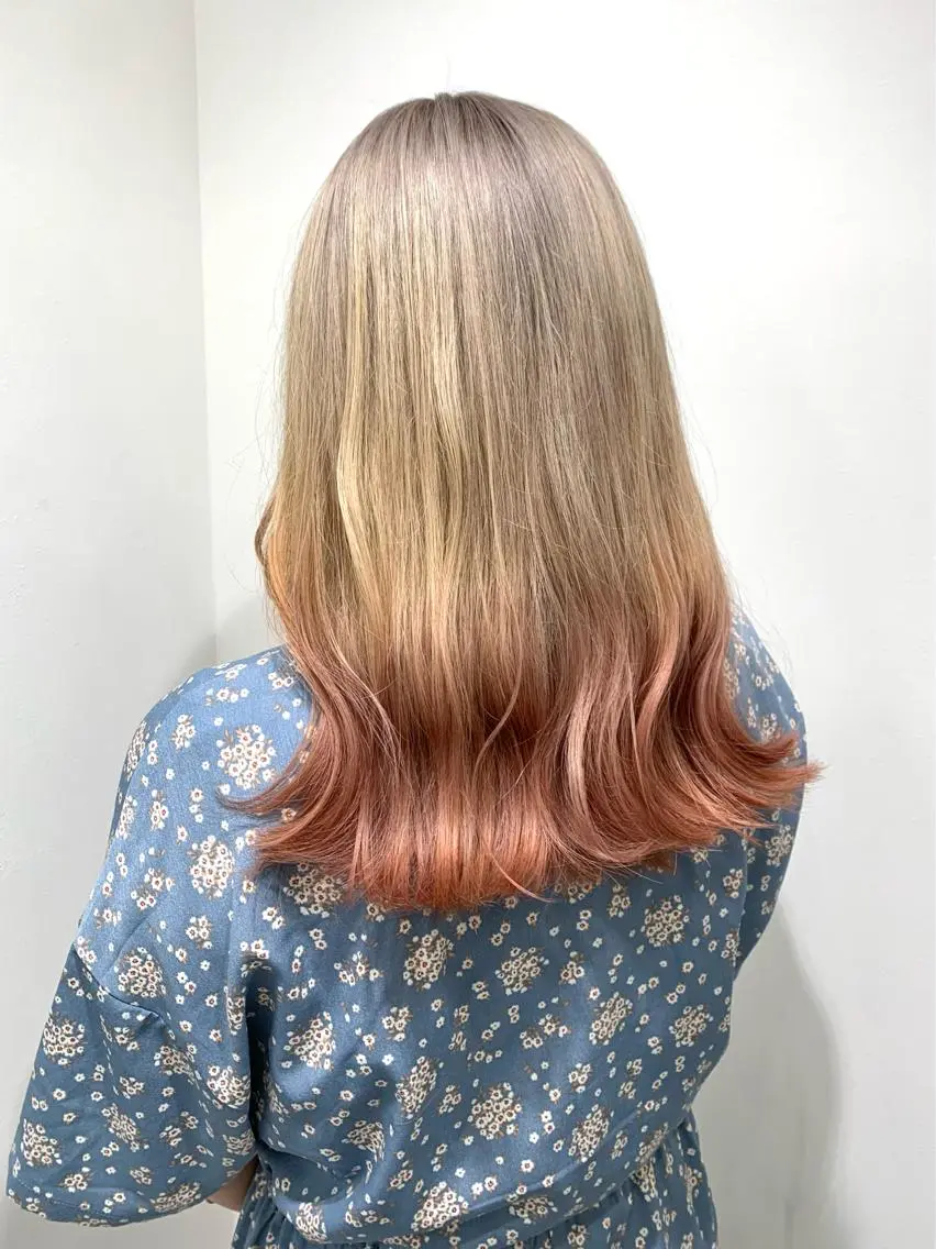 ロング カラー レイヤー ハイトーン 暖色⭐︎KANAKOのヘアスタイル