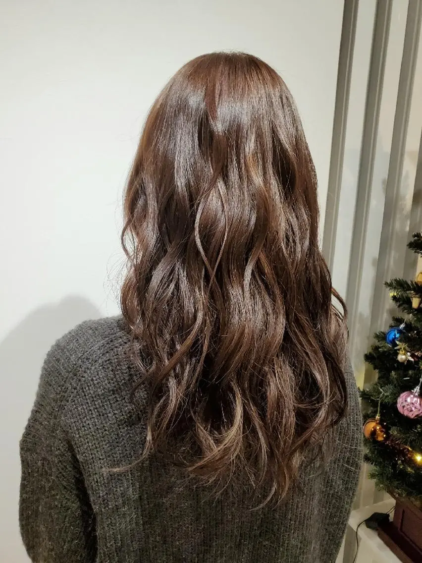 ロング カラー ハイライトカラー ハイライト トリートメント 北九州美容室 🕊️わかな✂︎のヘアスタイル