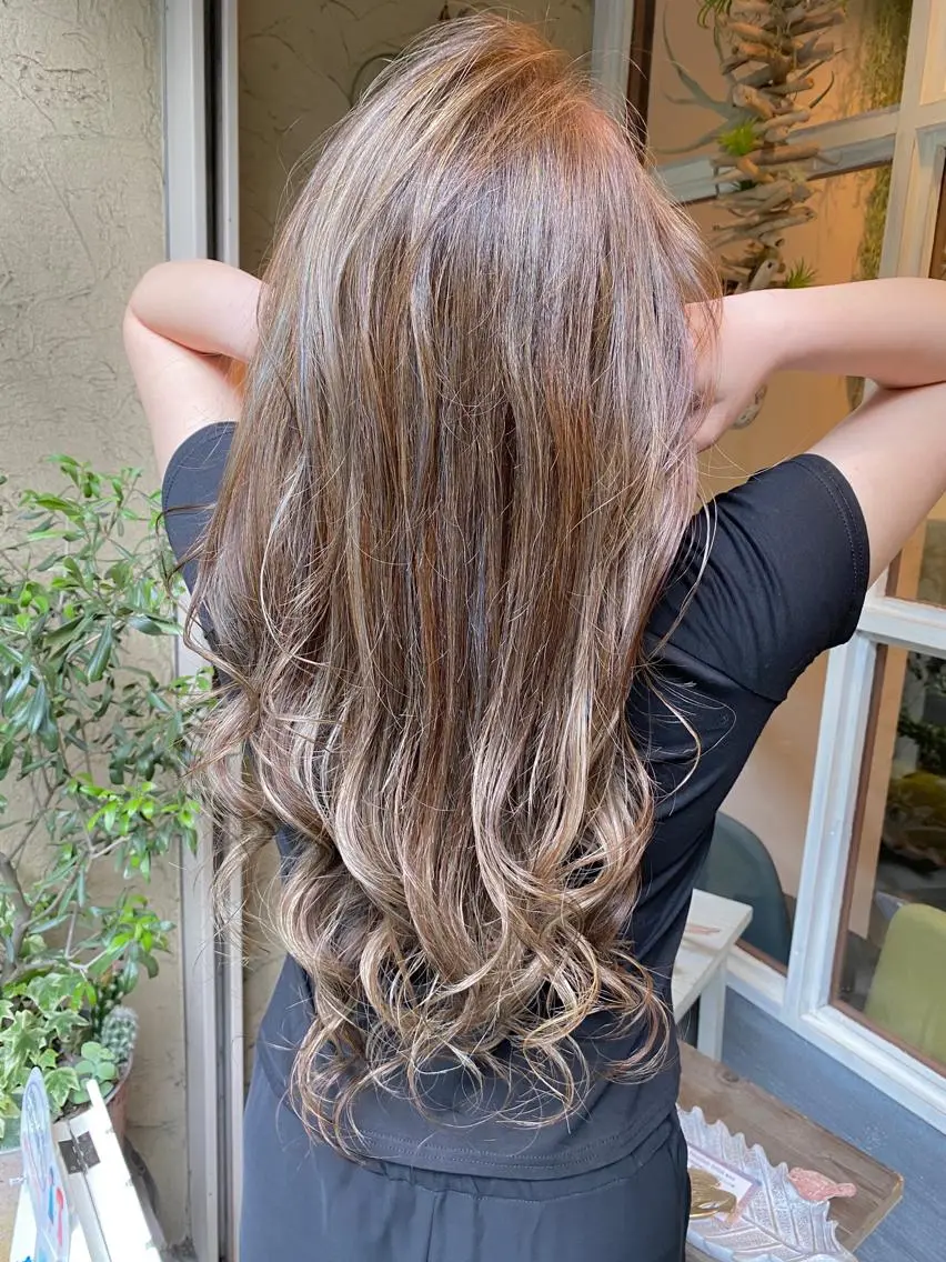 ロング カラー ヘアカラー 店長担当🌟 矢吹ガブリエル🌟のヘアスタイル