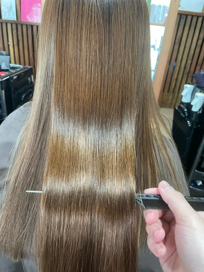 ロング カラー トリートメント 酸熱トリートメント トリートメント 髪質改善×潤艶カラー ⭐️岡田崇彰のヘアスタイル