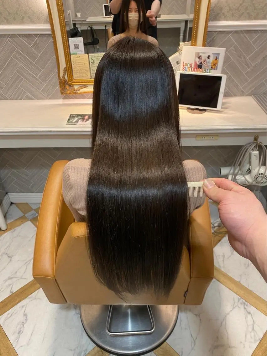 ロング カット ヘアカラー トリートメント レイヤー🤍 ベージュ🤍 聖奈のヘアスタイル