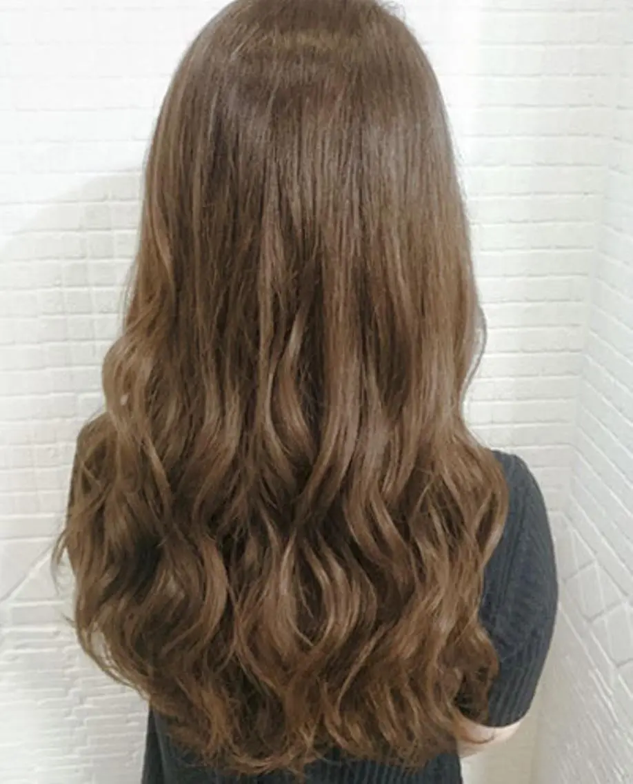 ロング カラー パーマ ヘアアレンジ 大阪レミーエクステ チビ編み込みのヘアスタイル
