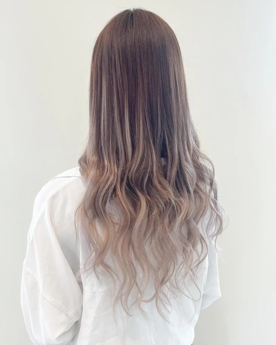 ロング EARTH長岡 🌼渡辺まい🌼のヘアスタイル