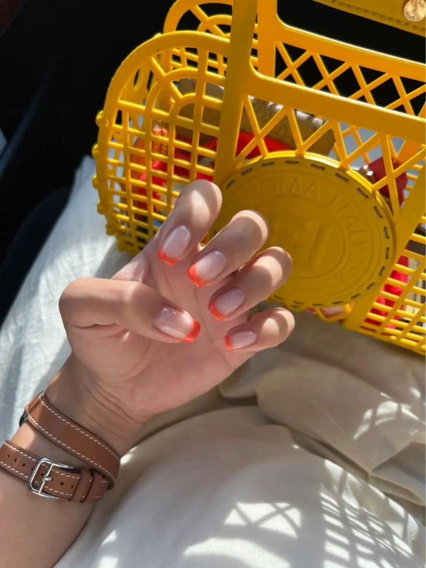 ネイル フレンチネイル ハンドネイル Lofinails ちひろのネイルデザイン