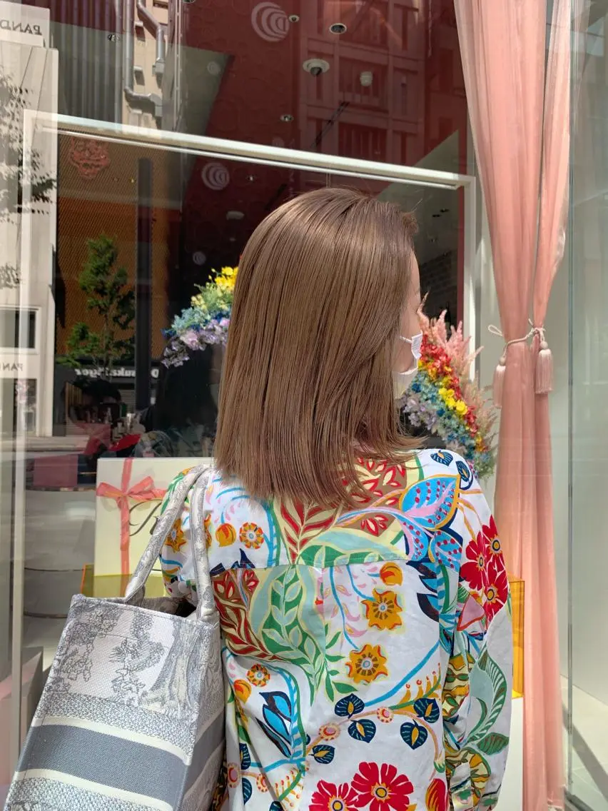 ミディアム カラー ヘアカラー トリートメント ヘアセット レイヤー専門家 ダブルカラー修のヘアスタイル