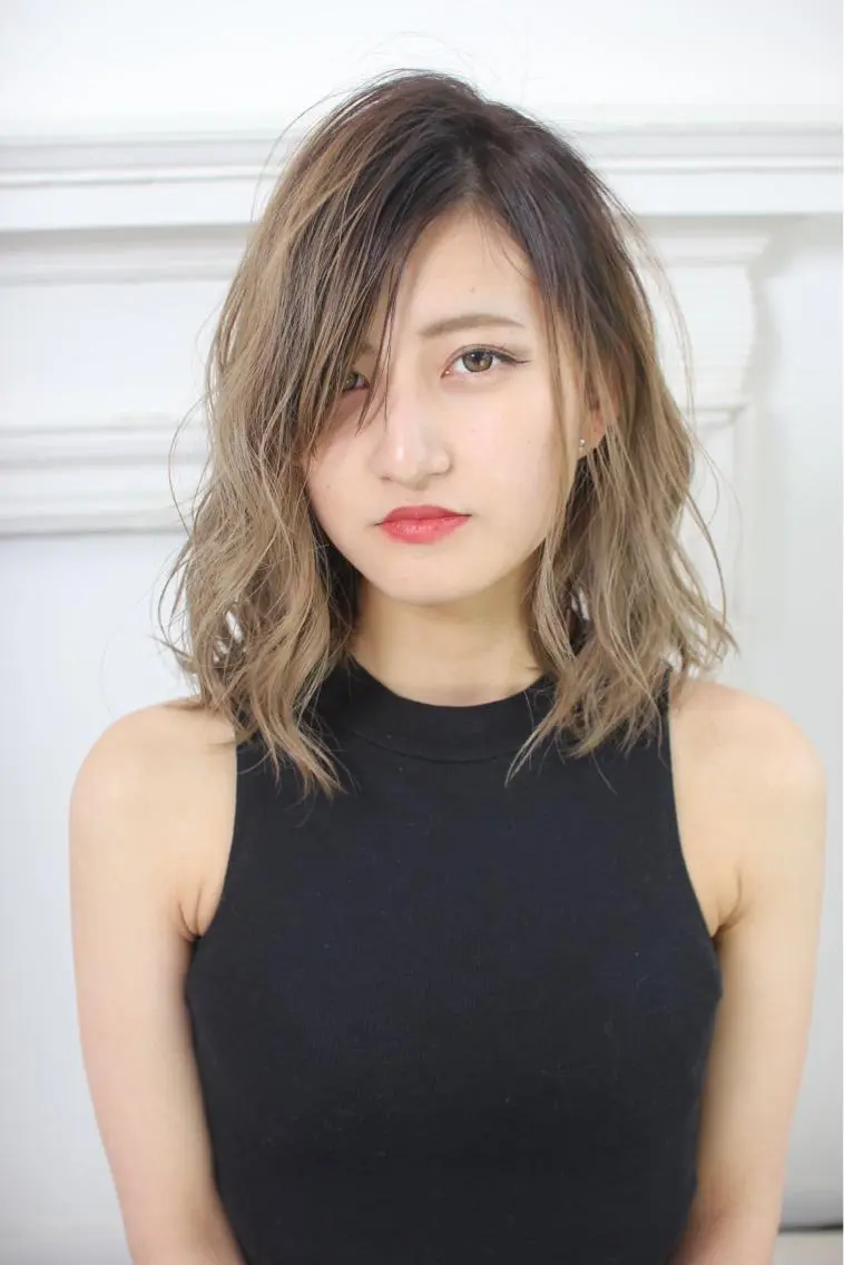 ミディアム 外国人風カラー レイヤーカット ヘアカラー 安田 充宏のヘアスタイル