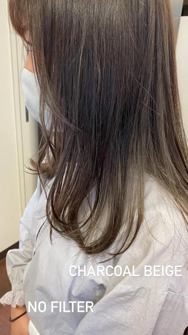 セミロング カラー ベージュカラー ブリーチ グレージュ ブリーチなしカラー カット ヘアカラー トリートメント せこぐち まいのヘアスタイル
