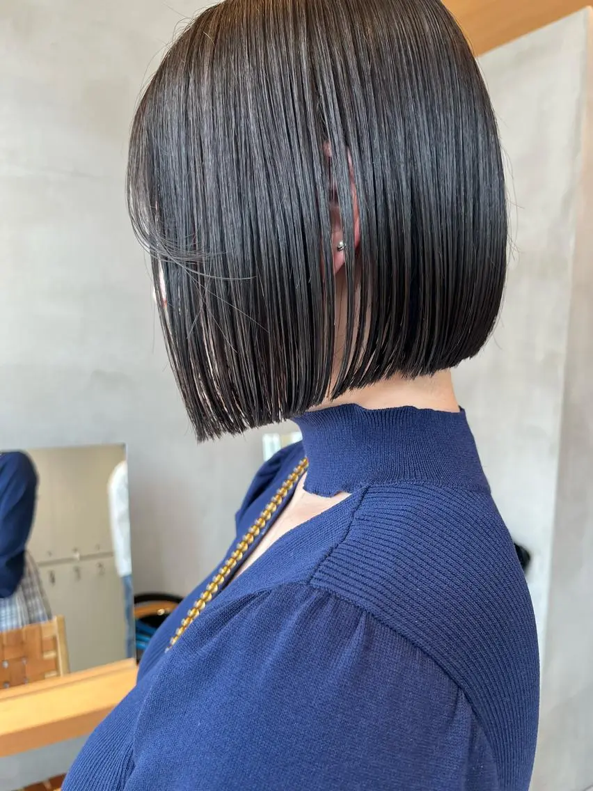 ミディアム 縮毛矯正ボブ&顔まわ レイヤー♡TOMOEのヘアスタイル