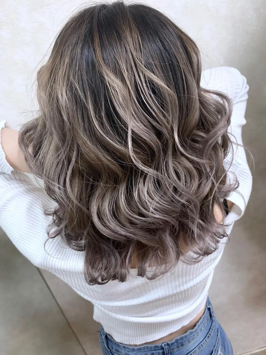 ミディアム 穐田 司樹のヘアスタイル