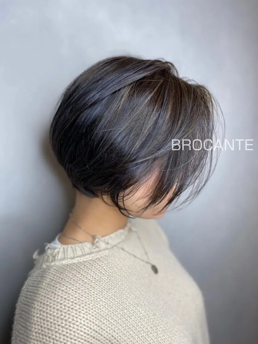 ショート カラー 透明感カラー ハイライトカラー シルバー 外国人風カラー ハイライト ヘアカラー BROCANTE立川 karasawa.nのヘアスタイル