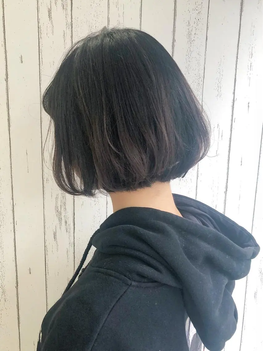 ショート 切りっぱなしボブ ボブ 【ニュアンスカラー・ 髪質改善】スズキカナのヘアスタイル