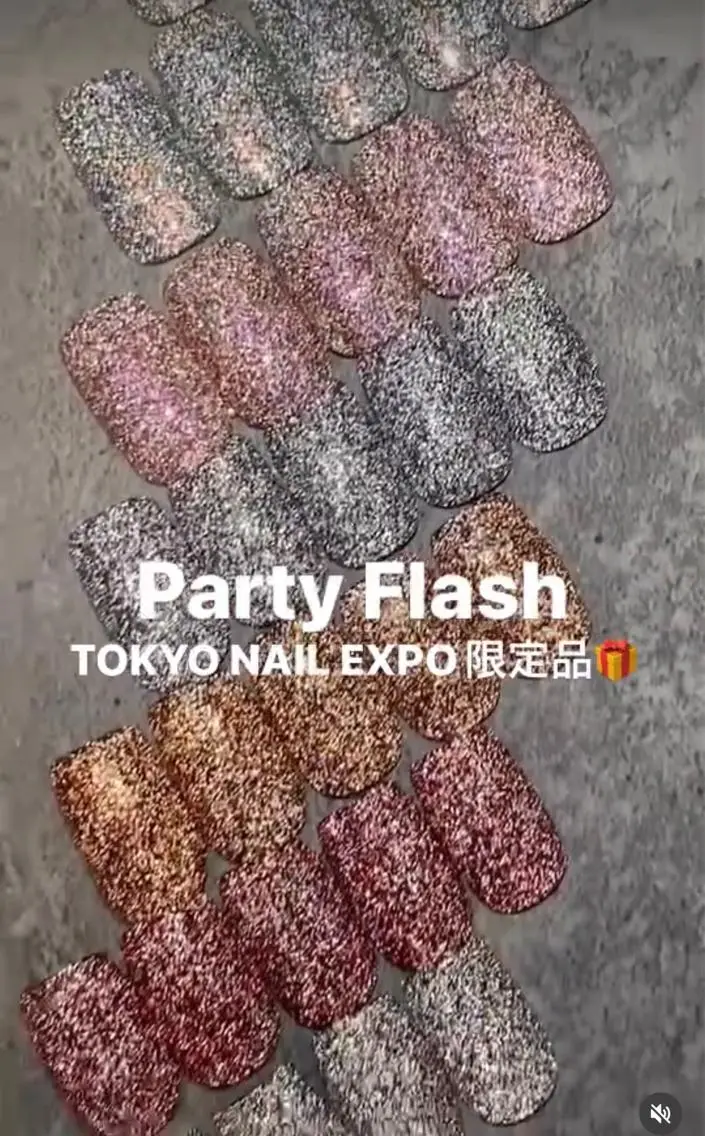 ミディアム めぐみのネイルサロン スタッフ練習のネイルデザイン