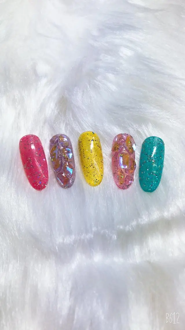 ネイル ハンドネイル MoonNail ユリ🌸のネイルデザイン