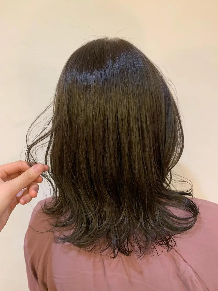 ミディアム トリートメント cana 札幌レイヤースタイルのヘアスタイル