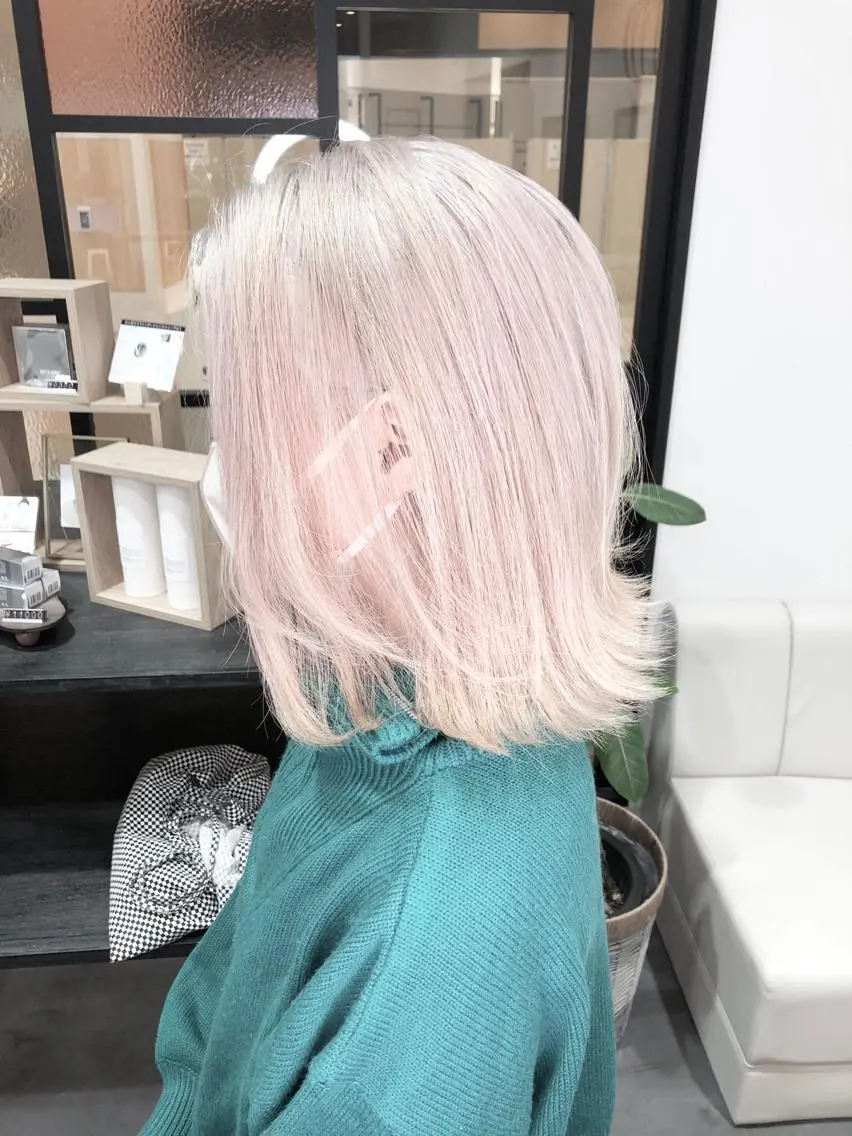 ショート カラー LOOP hairのヘアスタイル