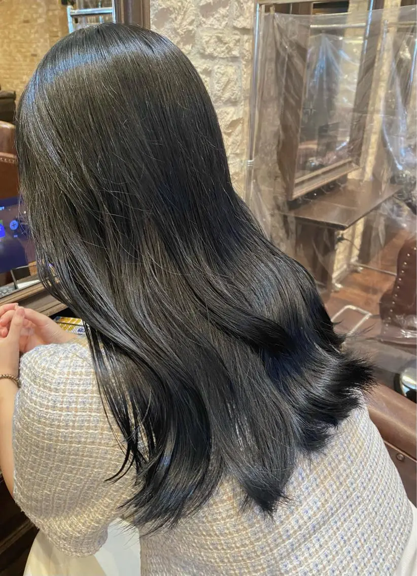 ロング カラー ブリーチカラー⸜♡⸝ クルミ🐍のヘアスタイル