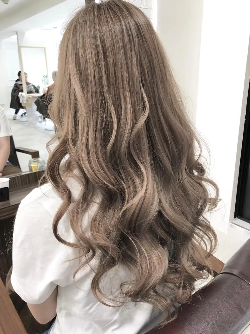 ロング カット ヘアカラー トリートメント YUDA 湯田のヘアスタイル