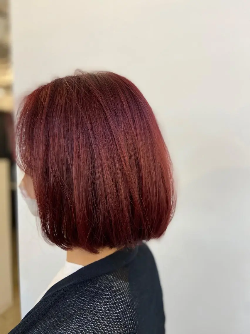 ミディアム カラー カシス ピンクカラー レッドカラー ローズカラー SAITO YUTAのヘアスタイル