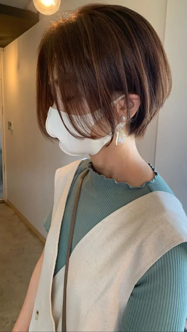ショート カラー ノサカ ミワコのヘアスタイル