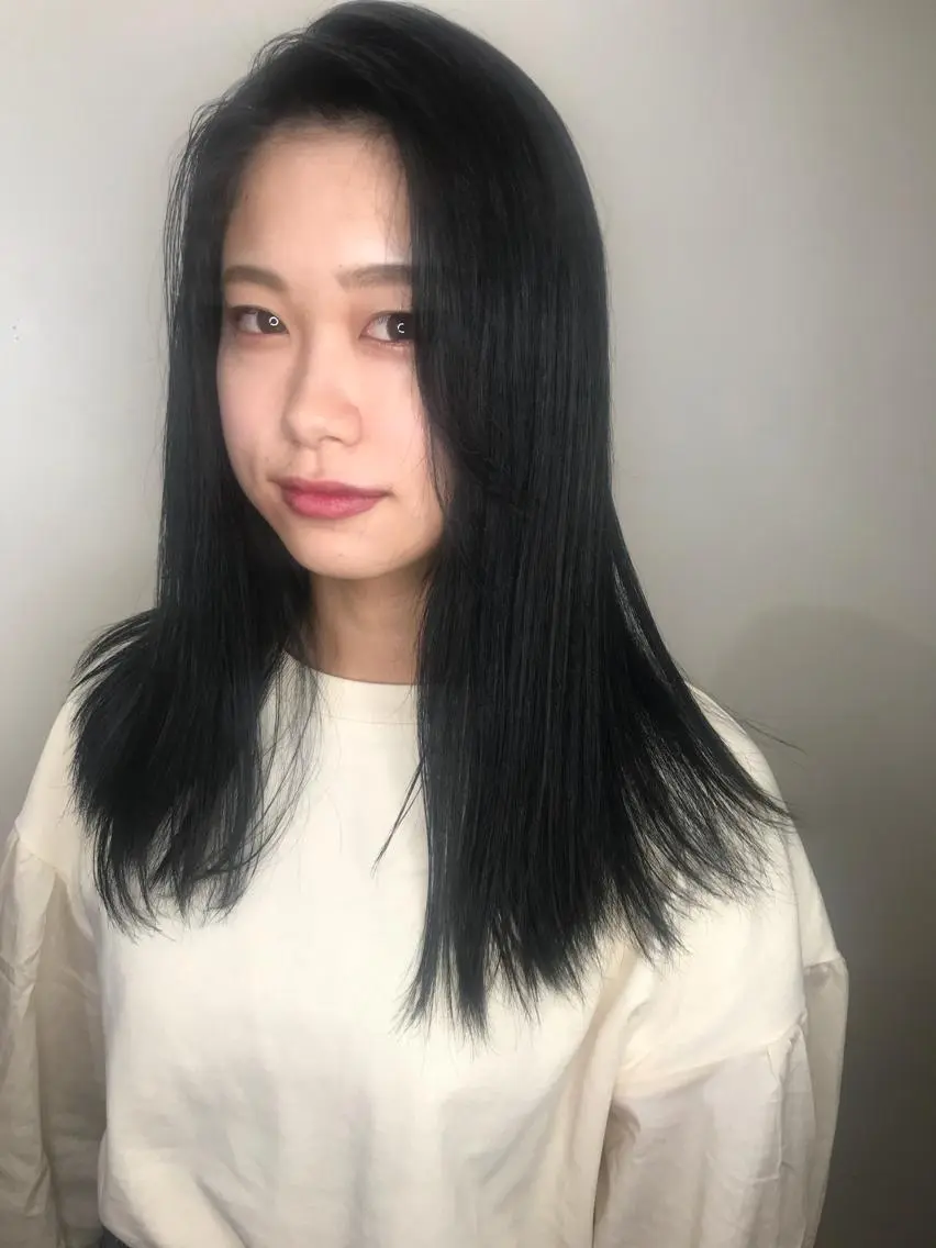 カラー ヘアアレンジ mana 暖色カラーカットのヘアスタイル