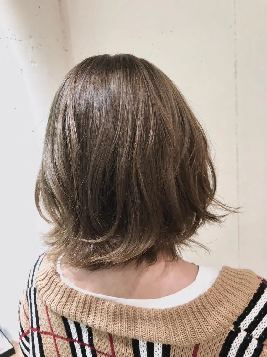 ミディアム カラー パーマ ヘアアレンジ バレイヤージュ ベージュカラー ブリーチ 透明感カラー グラデーションカラー 【ツヤ髪美容師】 ツダケイスケのヘアスタイル