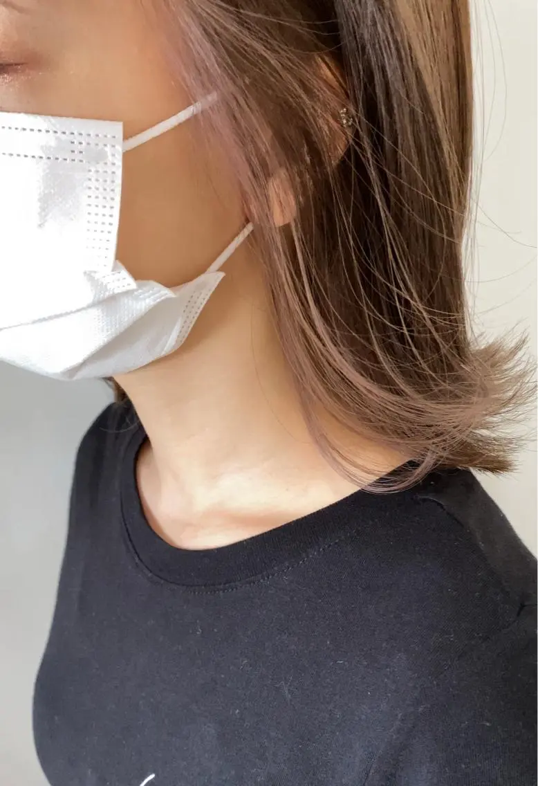 ミディアム 佐々木 まゆかのヘアスタイル