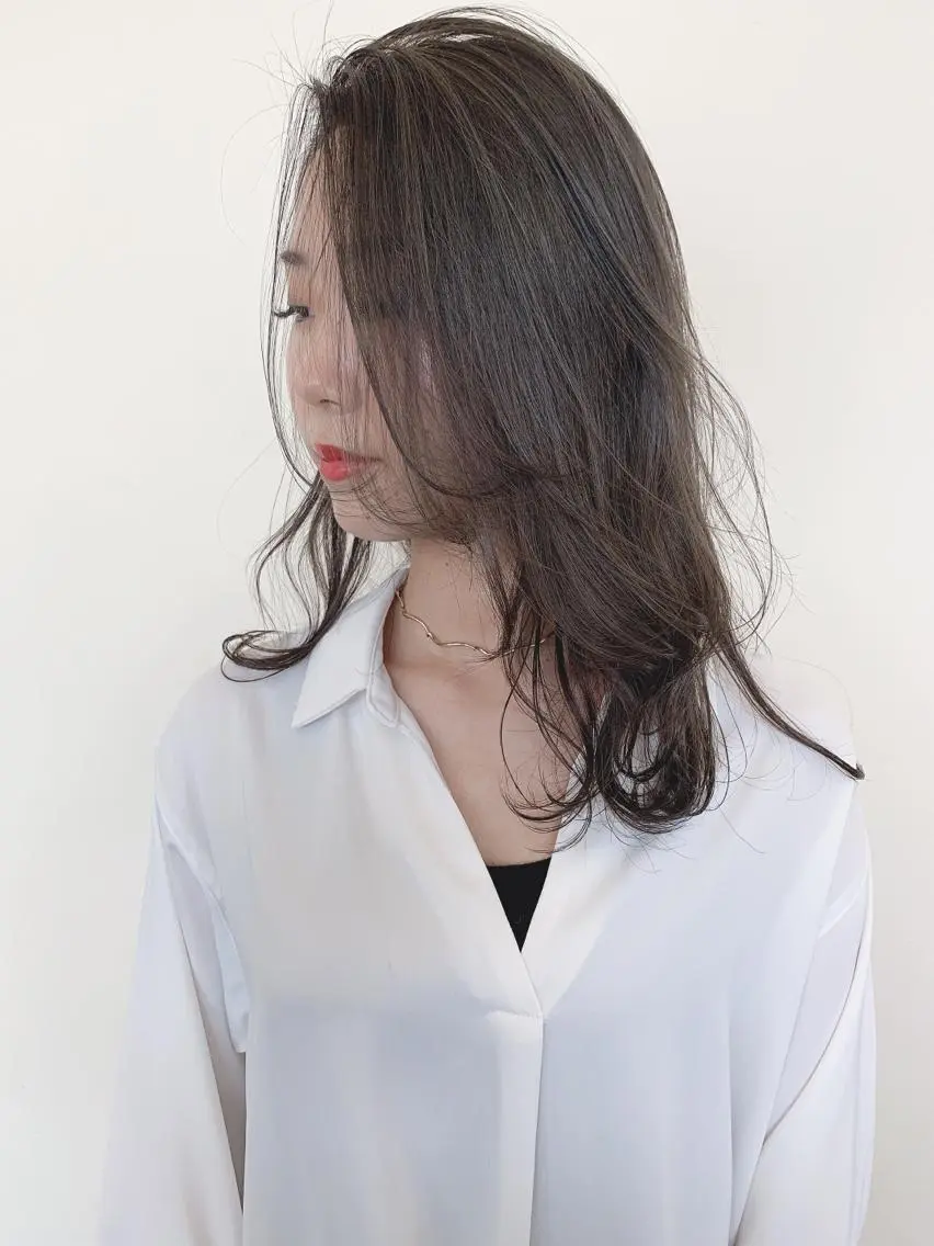 ミディアム カラー グレージュ 髪質改善サロン ARCHE野瀬冬馬のヘアスタイル