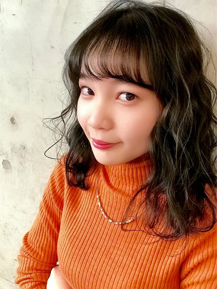 ミディアム カラー 藤原 ちひろのヘアスタイル