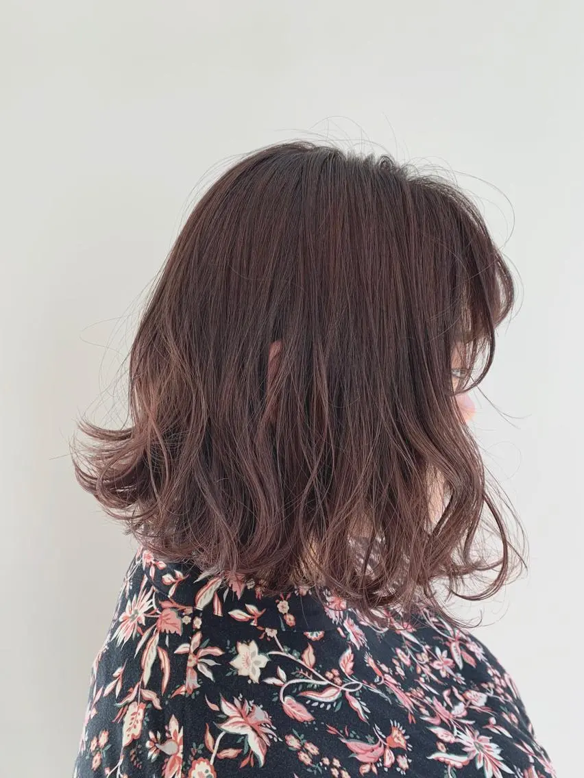 ミディアム カラー パーマ ヘアアレンジ ベージュカラー グラデーションカラー ピンクカラー ピンクベージュ ボブ 加藤 綾華のヘアスタイル