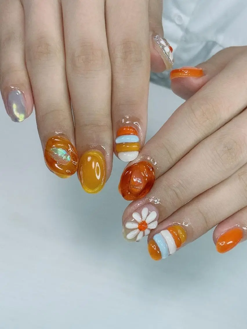 ネイル . MAKI NAILのネイルデザイン