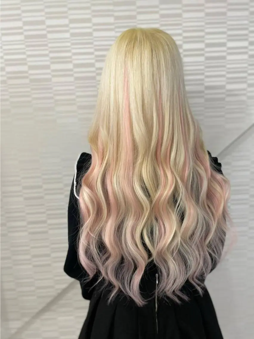 ロング KOSEI シールエクステのヘアスタイル