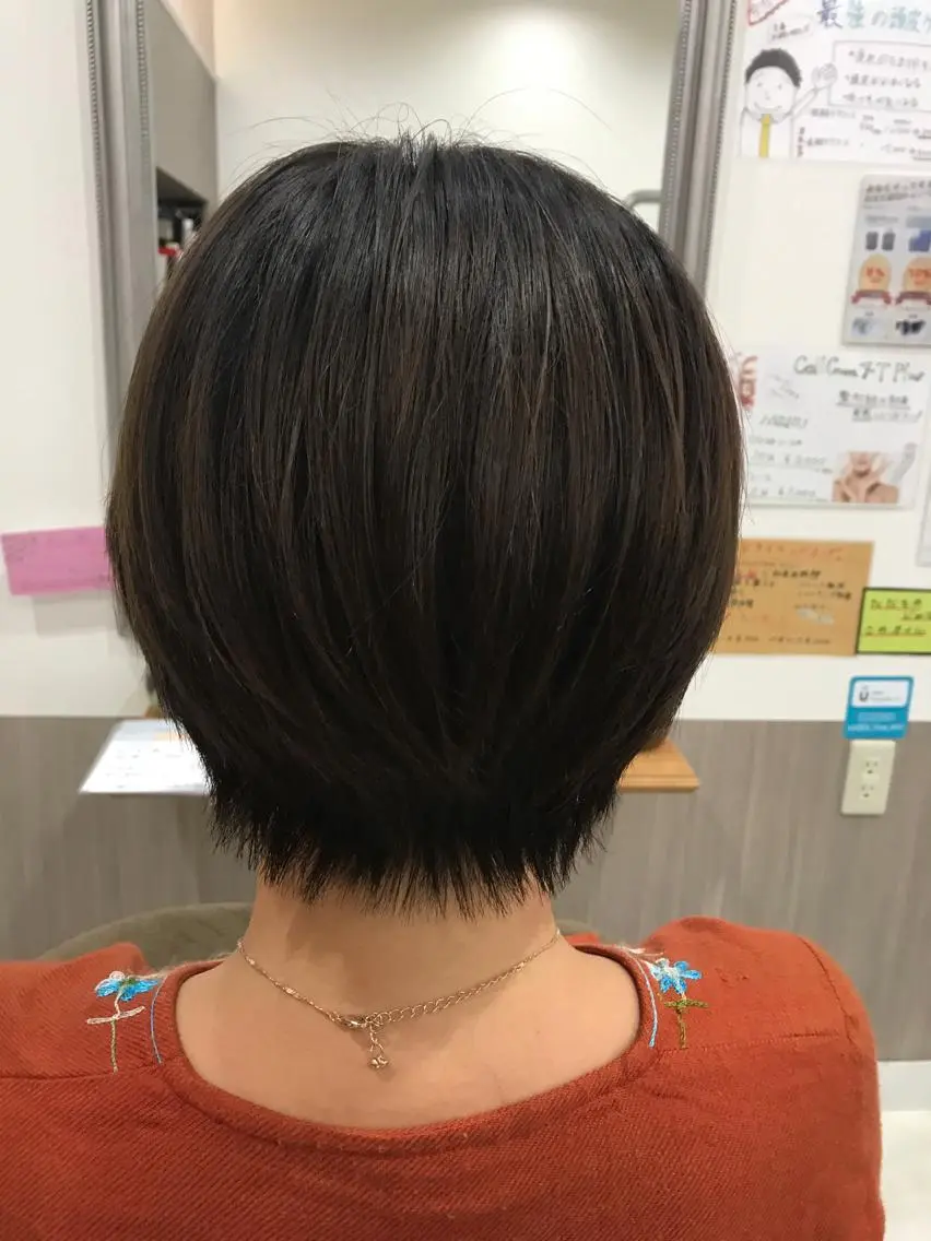 ショート ヘアカラー 大人女性に寄り添う 髪質改善サロンのヘアスタイル