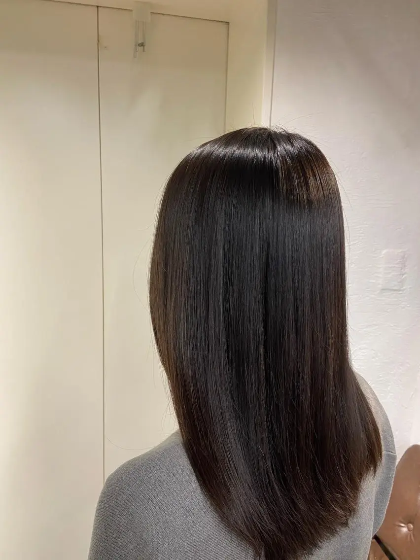 セミロング 🌷久保田 優🌷のヘアスタイル