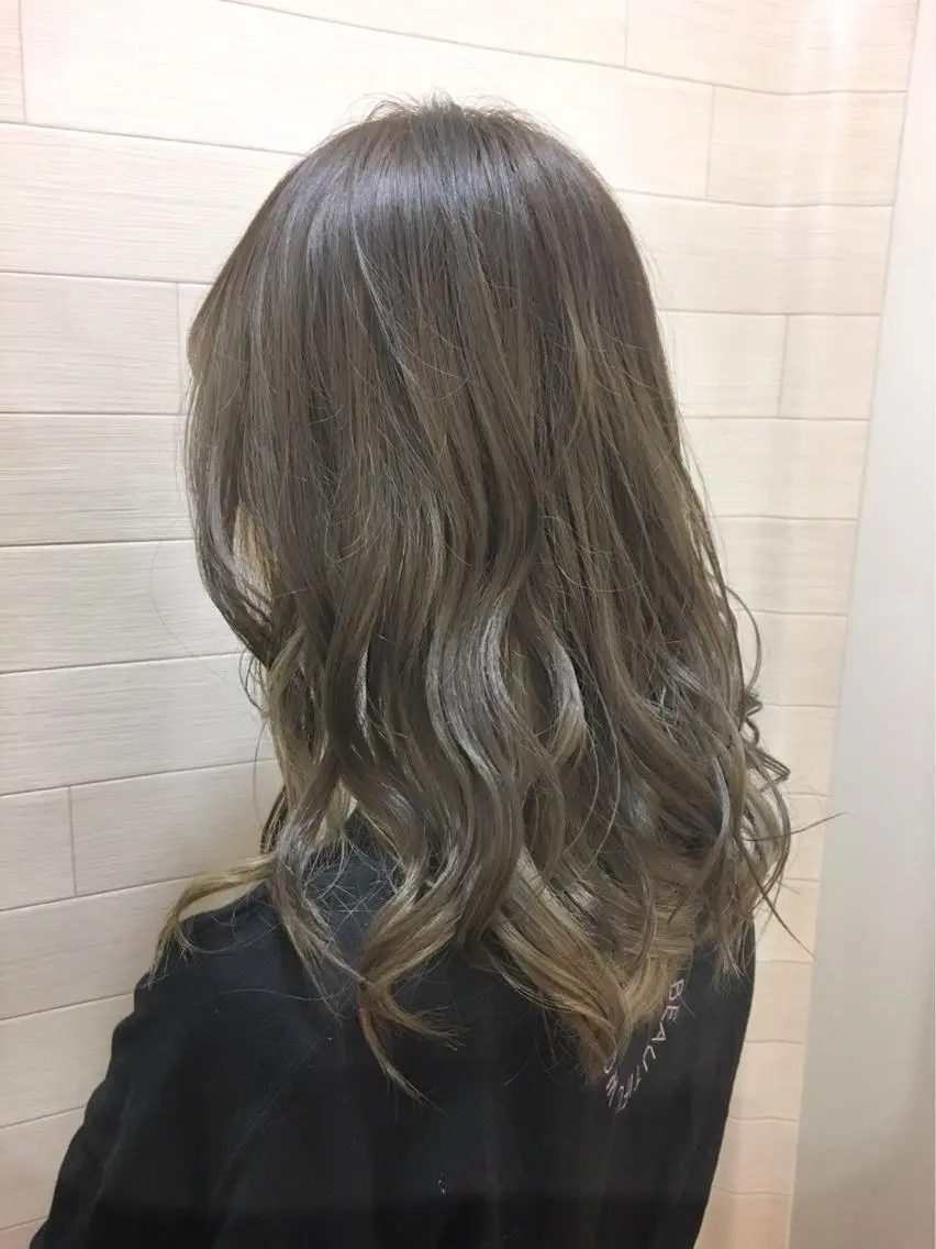 カラー 🪞笹川 🪞のヘアスタイル